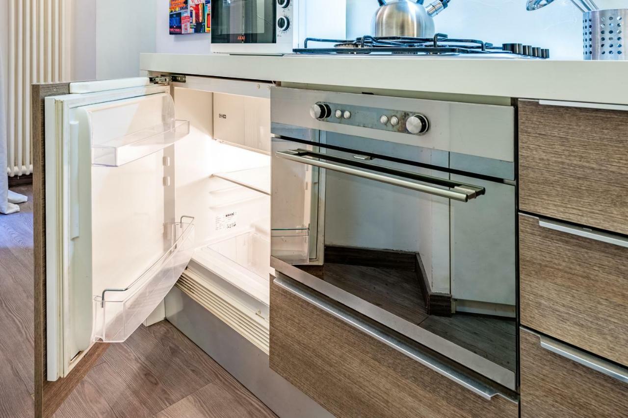 Irex Trevi Fountain Private Apartment Рим Экстерьер фото